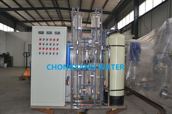 Système de traitement de l'eau des usines industrielles RO PLC Filtre à eau industriel