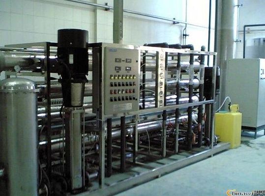 20 M3/h Capacité de sortie Toray / Dow Membrane 8080 Système de traitement de l'eau d'alimentation de la chaudière